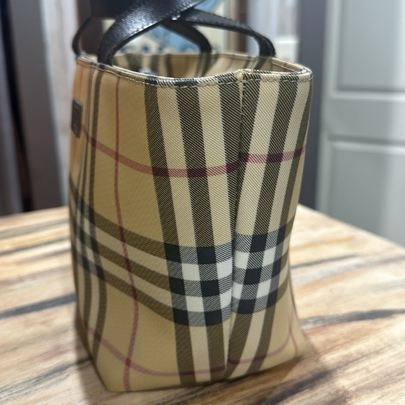 VINTAGE BURBERRY HANDBAG - Picture 3 of 16